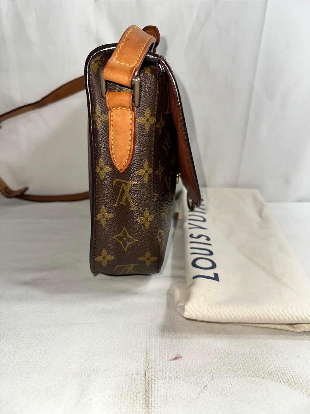 Louis Vuitton Crossbody Bag - Picture 3 of 12